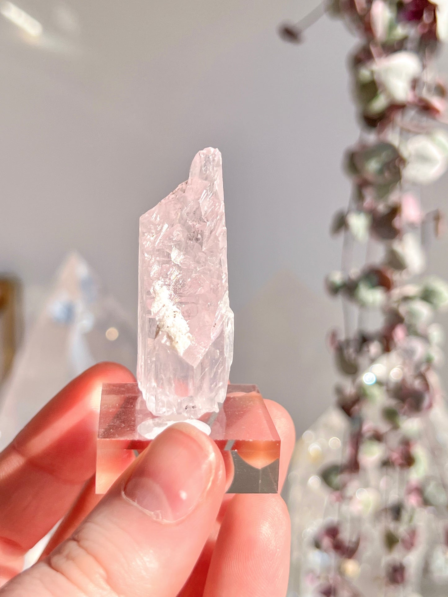 Kunzite specimen