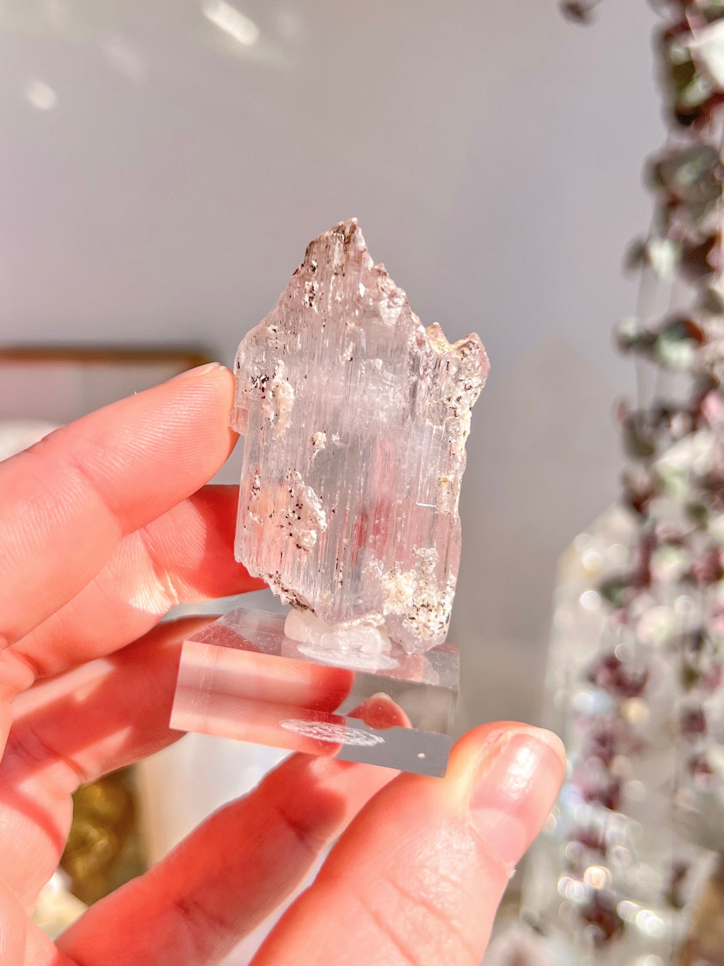 Kunzite specimen