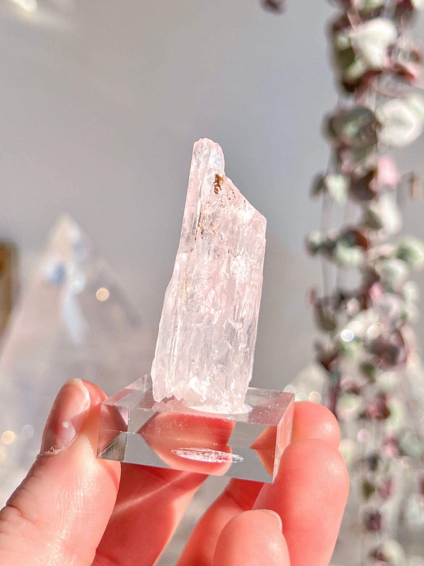 Kunzite specimen