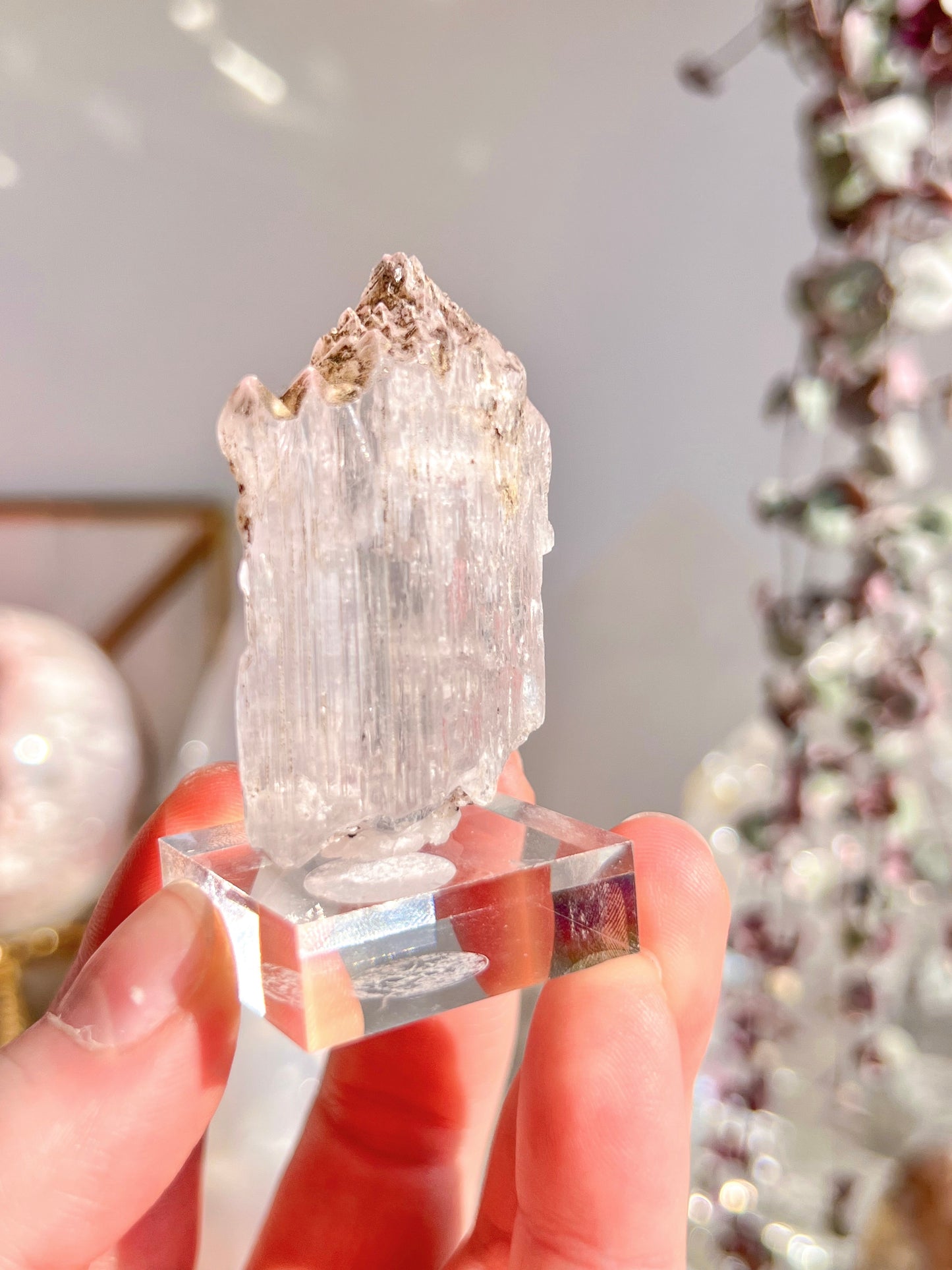 Kunzite specimen