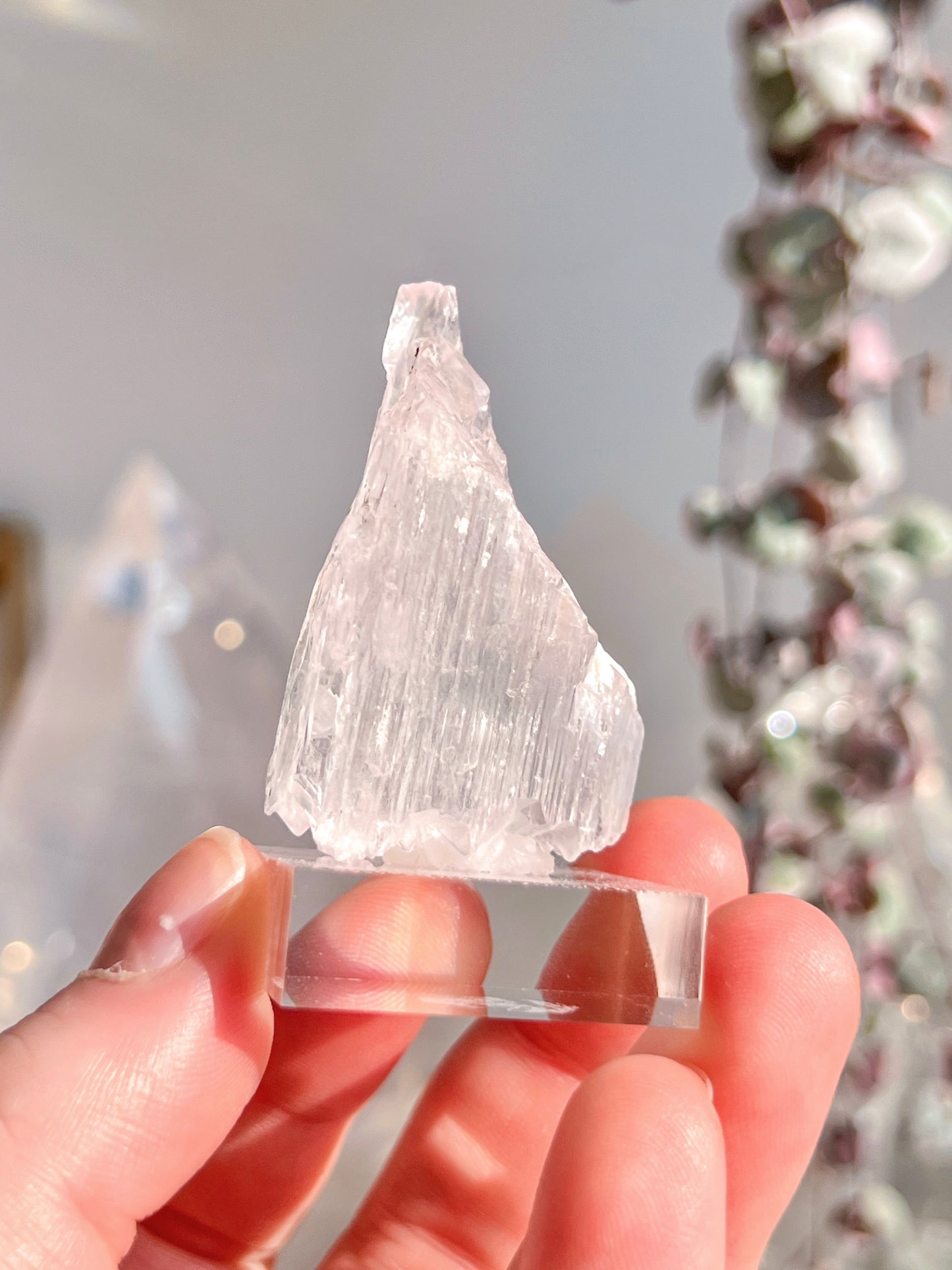 Kunzite specimen