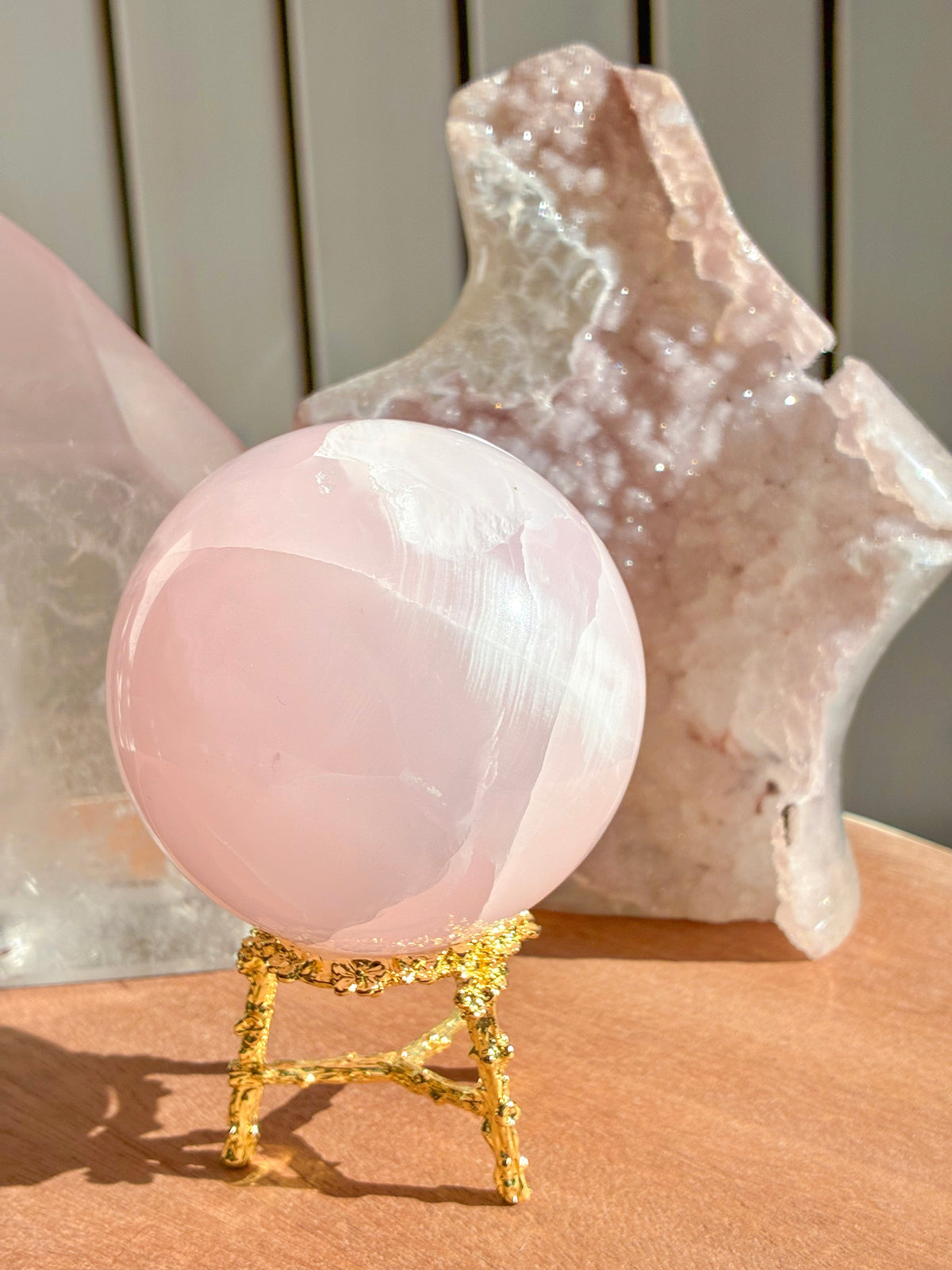 Mangano calcite sphere