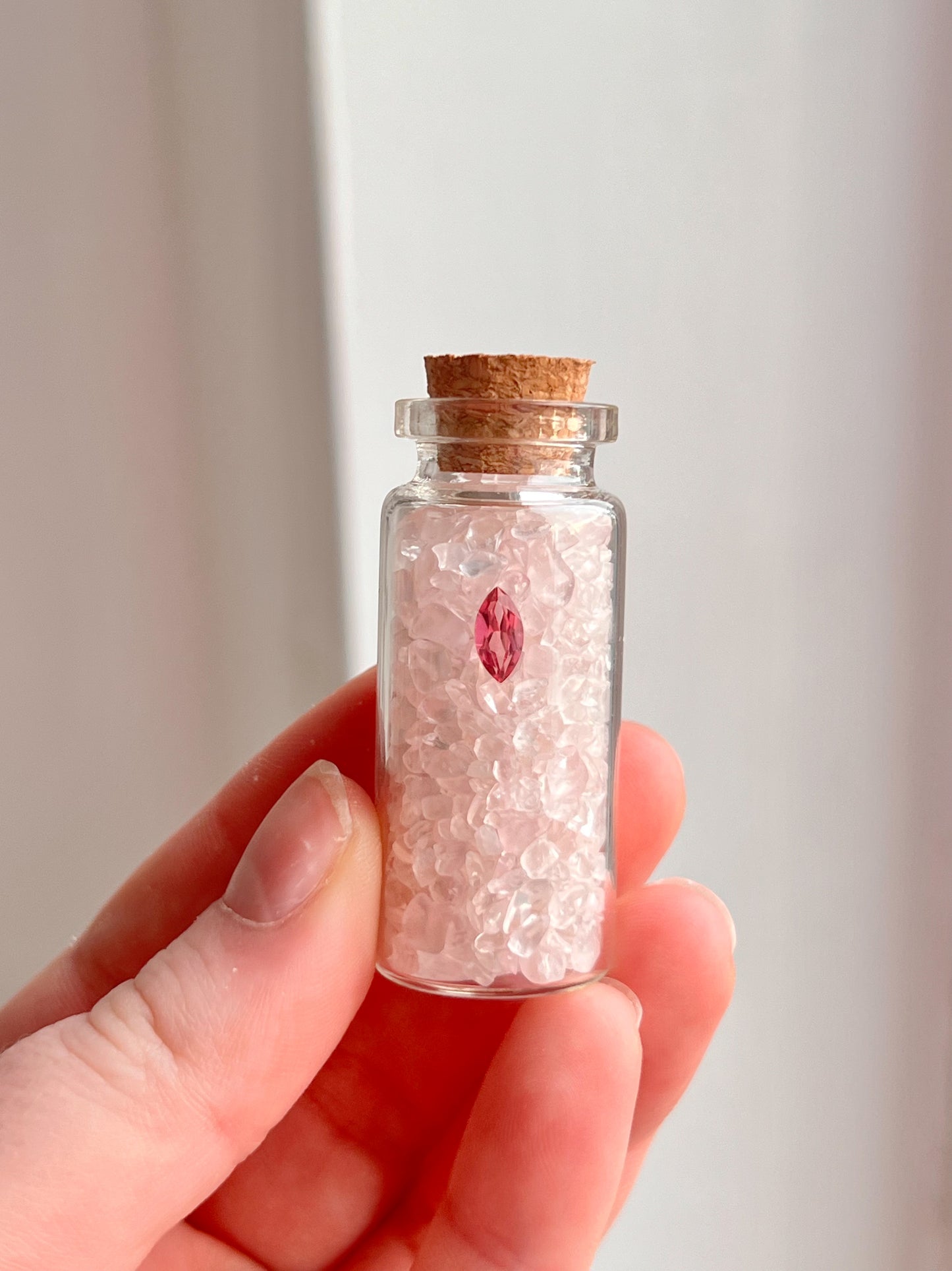 Blissful bottle - pink topaz
