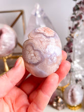 Load image into Gallery viewer, Flower agate palmstone
