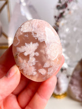 Load image into Gallery viewer, Flower agate palmstone
