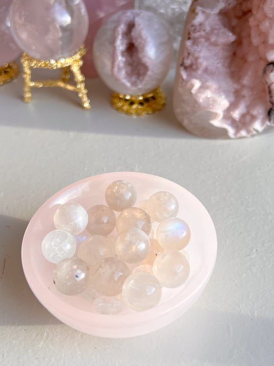 Mini moonstone spheres