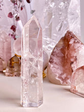 Load image into Gallery viewer, Lemurian Quartz tower
