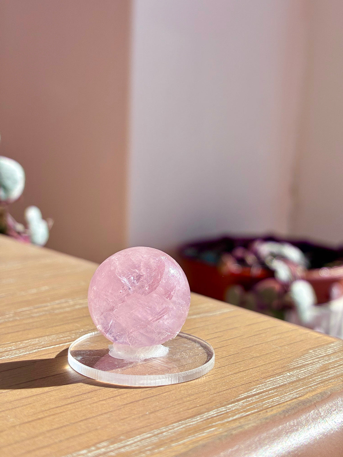 Morganite pebble