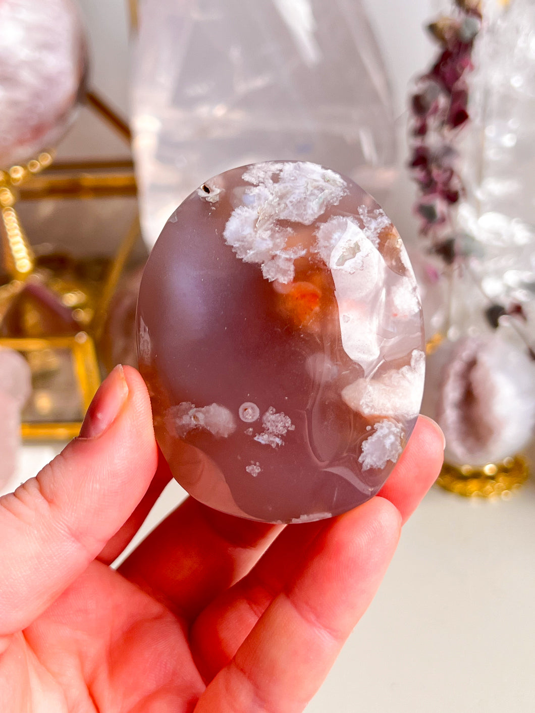 Flower agate palmstone