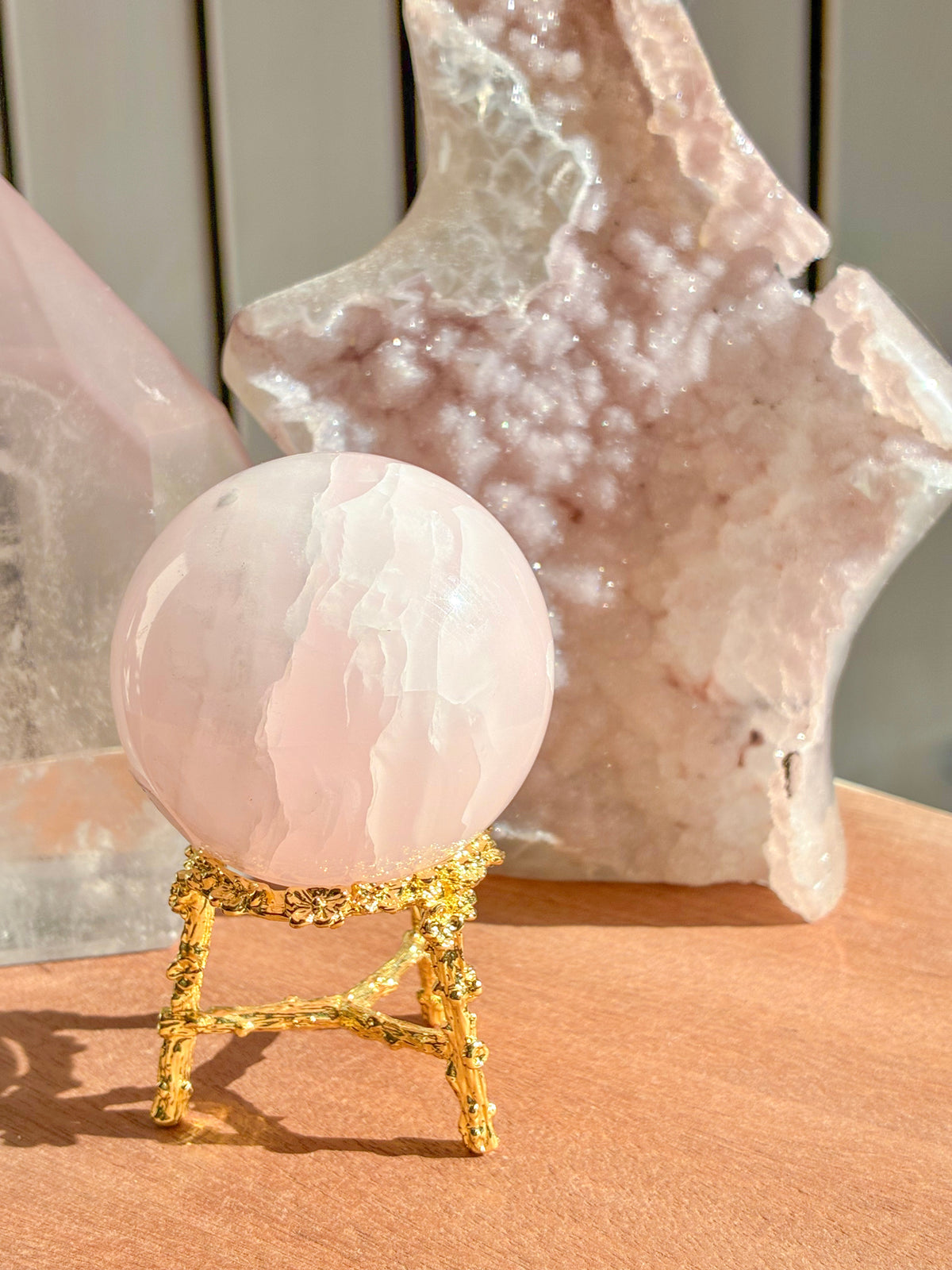 Mangano calcite sphere
