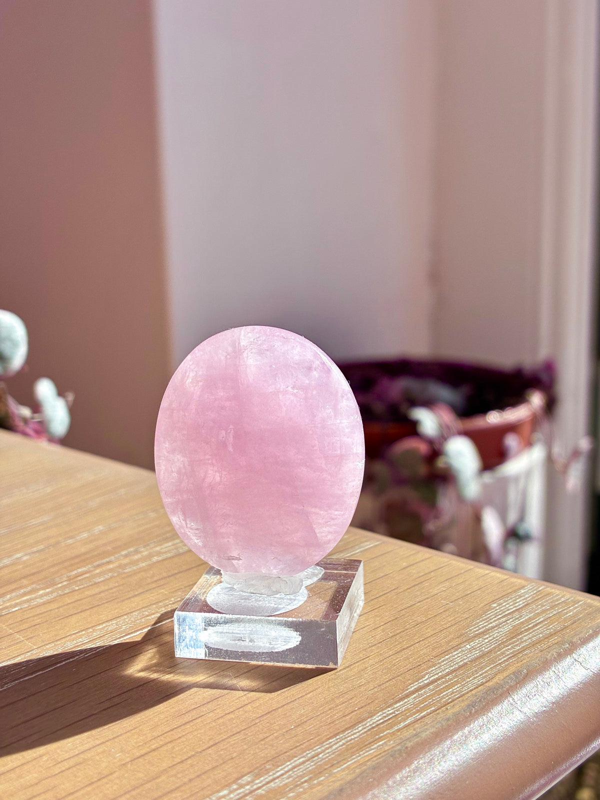 Morganite palmstone