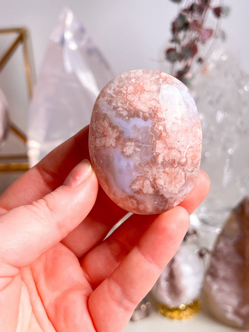 Flower agate palmstone