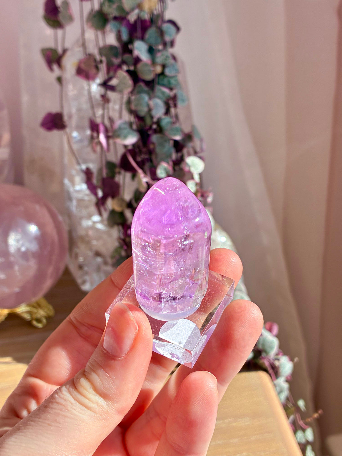 Kunzite specimen