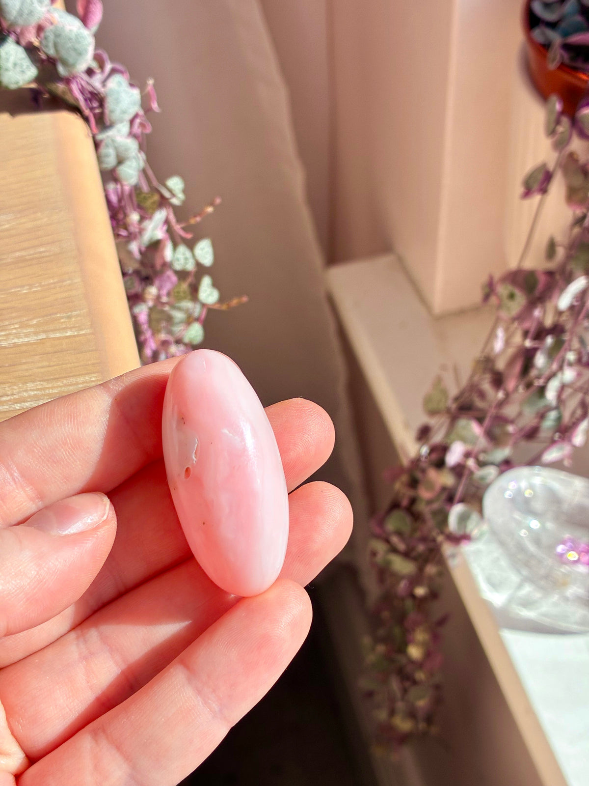 Pink opal lingham