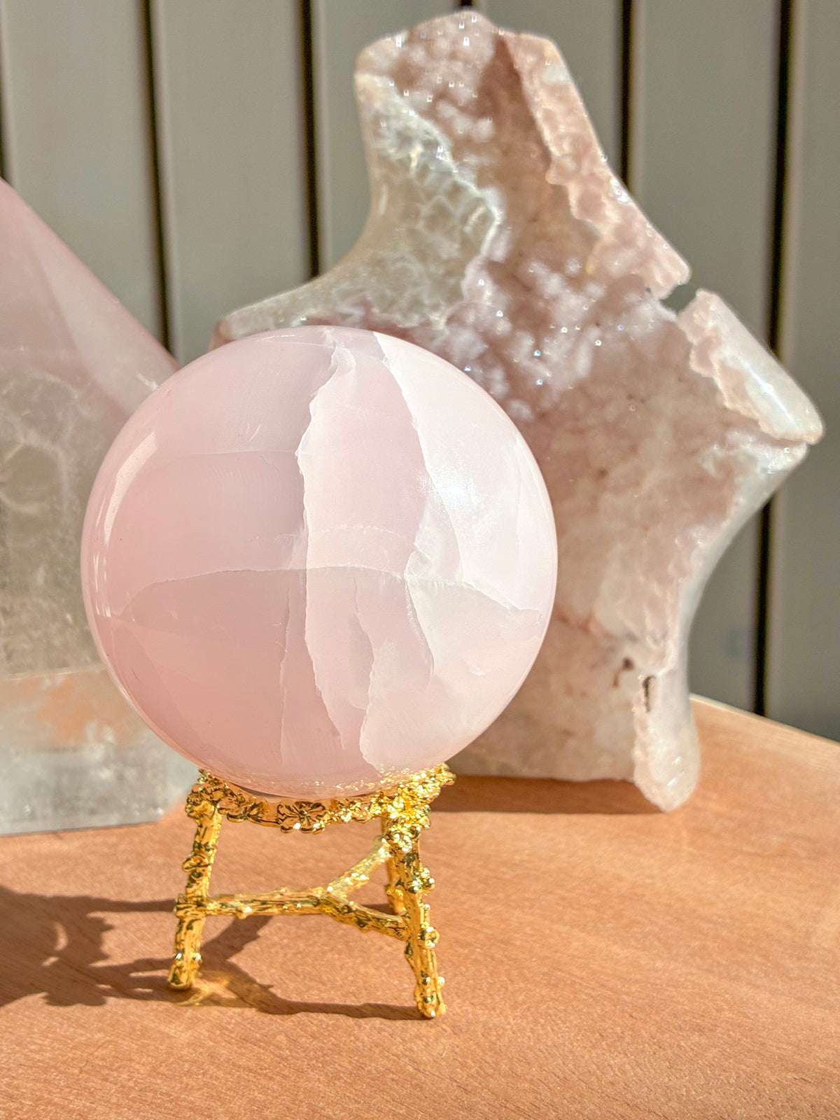 Mangano calcite sphere