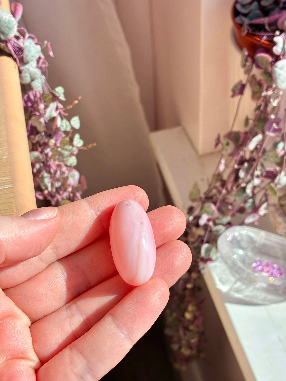 Pink opal lingham