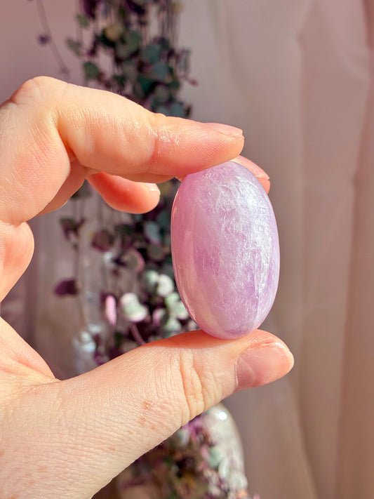 Gem Kunzite Lingham
