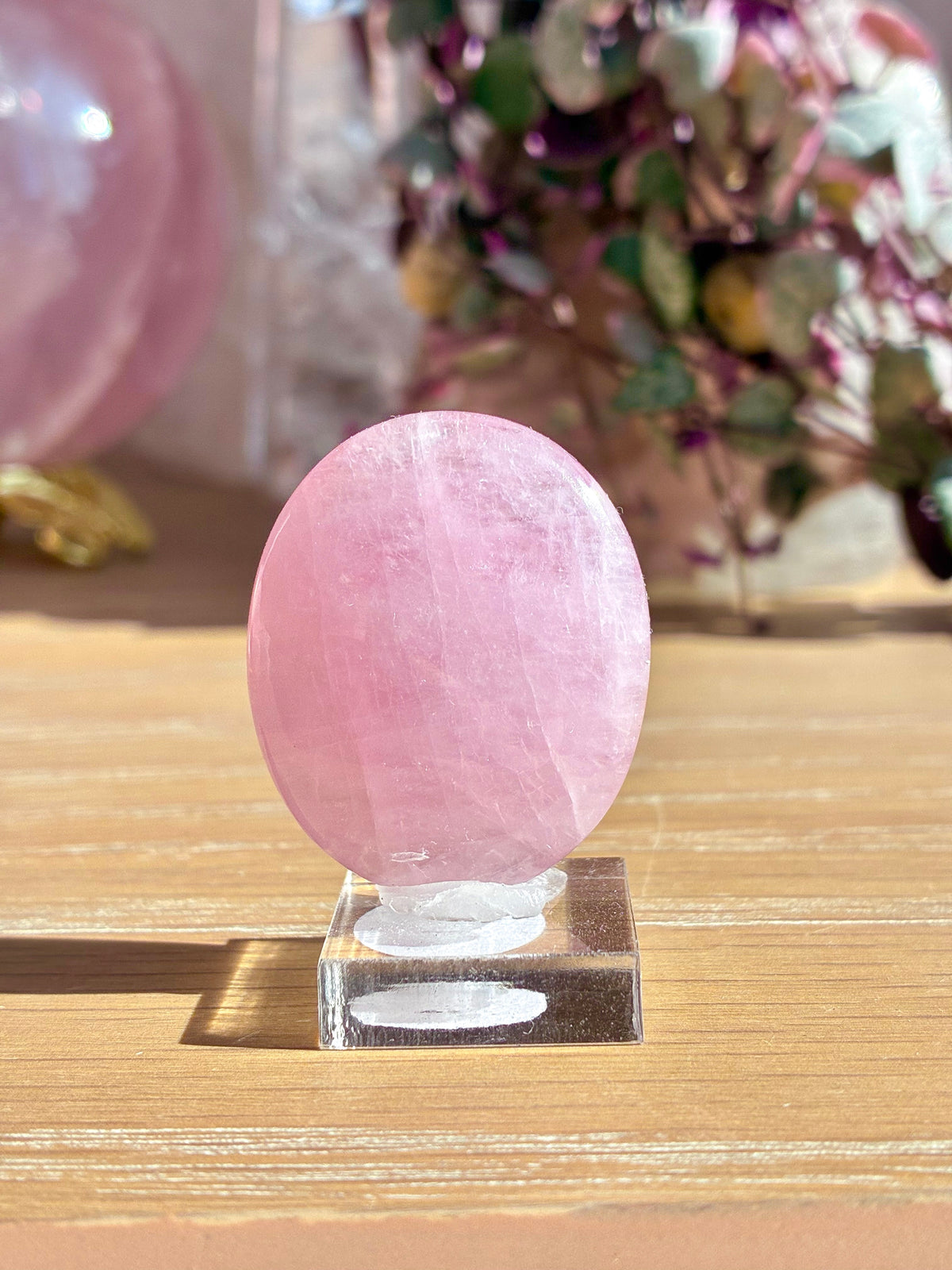 Morganite palmstone