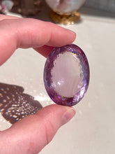 Load image into Gallery viewer, Faceted Amethyst gem
