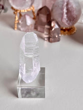 Load image into Gallery viewer, High grade raw lemurian quartz
