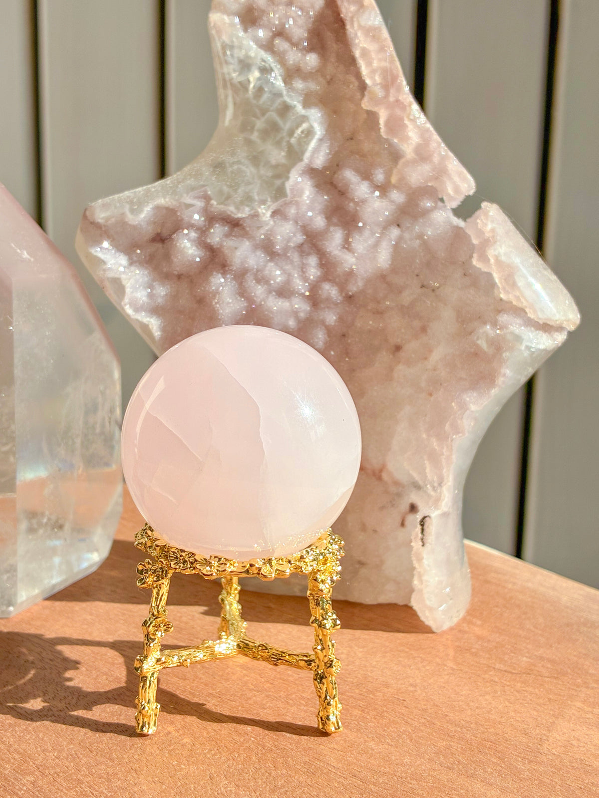 Mangano calcite sphere