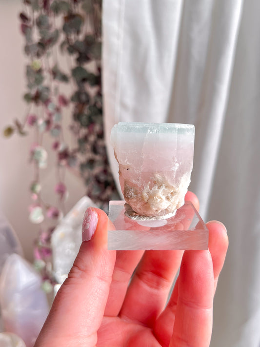 Aquamorganite specimen